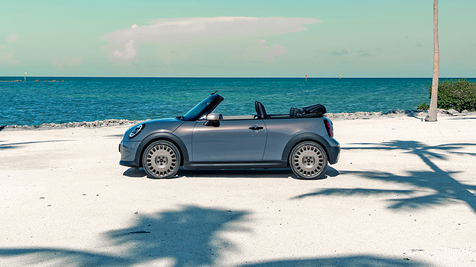 MINI Convertible Stardust Copper Grey - MINI India